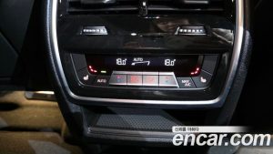 BMW X6 xDrive40d M Sport Online Exclusive 2025 года из Южной Кореи