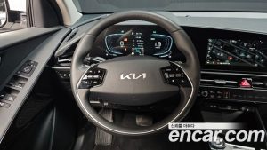 Kia Niro Prestige 2025 года из Южной Кореи