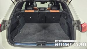 Mercedes-Benz GLC-Class GLC300 4MATIC AMG Line 2025 года из Южной Кореи