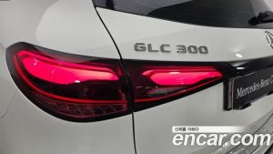 Mercedes-Benz GLC-Class GLC300 4MATIC AMG Line 2025 года из Южной Кореи