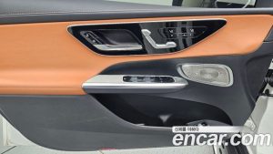 Mercedes-Benz GLC-Class GLC300 4MATIC AMG Line 2025 года из Южной Кореи