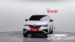 Renault-KoreaSamsung Arkana 1.6 E-TECH Iconic Design Charger 2025 года из Южной Кореи