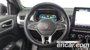 Renault-KoreaSamsung Arkana 1.6 E-TECH Iconic Design Charger 2025 года из Южной Кореи