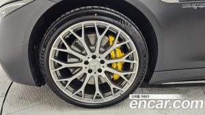 Mercedes-Benz SL-Class AMG SL63 4MATIC+ 2024 года из Южной Кореи