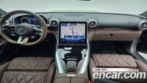 Mercedes-Benz SL-Class AMG SL63 4MATIC+ 2024 года из Южной Кореи