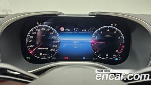 Mercedes-Benz SL-Class AMG SL63 4MATIC+ 2024 года из Южной Кореи