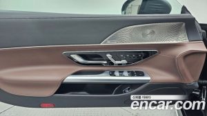 Mercedes-Benz SL-Class AMG SL63 4MATIC+ 2024 года из Южной Кореи