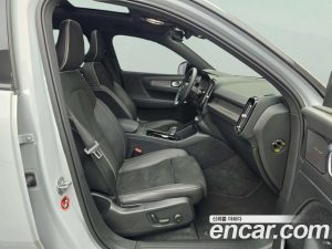 Volvo XC40 Twin ULTIMATE 2022 года из Южной Кореи