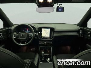 Volvo XC40 Twin ULTIMATE 2022 года из Южной Кореи