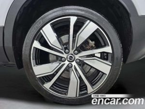 Volvo XC40 Twin ULTIMATE 2022 года из Южной Кореи