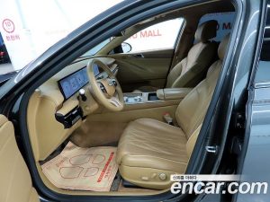 Genesis G80 Бензин 2.5 Turbo AWD 2025 года из Южной Кореи