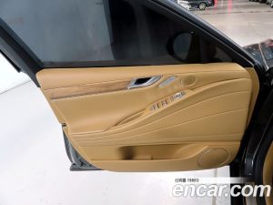 Genesis G80 Бензин 2.5 Turbo AWD 2025 года из Южной Кореи