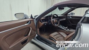 Porsche 911 CARRERA 4 GTS Cabriolet 2022 года из Южной Кореи