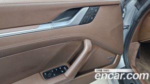 Porsche 911 CARRERA 4 GTS Cabriolet 2022 года из Южной Кореи
