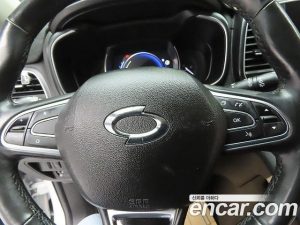 Renault-KoreaSamsung QM6 2.0 GDe LE 2WD 2023 года из Южной Кореи