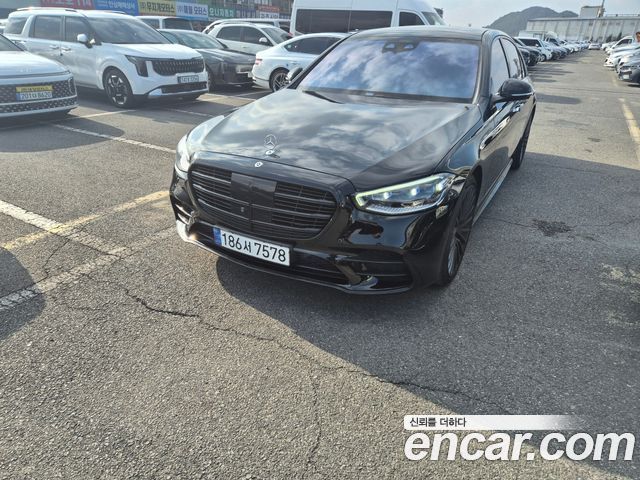 Mercedes-Benz S-Class S500L 4MATIC 2023 года из Кореи
