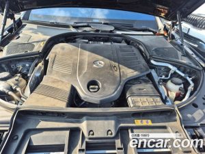 Mercedes-Benz S-Class S500L 4MATIC 2023 года из Южной Кореи