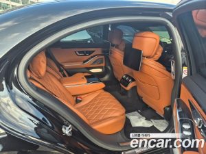 Mercedes-Benz S-Class S500L 4MATIC 2023 года из Южной Кореи