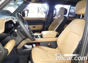 Land Rover Defender 110 P400 X 2025 года из Южной Кореи