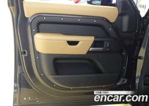 Land Rover Defender 110 P400 X 2025 года из Южной Кореи