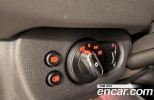 Mini Clubman DEFAULT 2023 года из Южной Кореи