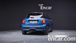 Mini Cooper 5Door CLASSIC 2023 года из Южной Кореи
