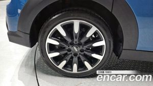 Mini Cooper 5Door CLASSIC 2023 года из Южной Кореи
