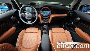 Mini Cooper 5Door CLASSIC 2023 года из Южной Кореи