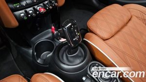 Mini Cooper 5Door CLASSIC 2023 года из Южной Кореи
