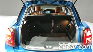 Mini Cooper 5Door CLASSIC 2023 года из Южной Кореи