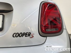 Mini Cooper Convertible RESOLUTE Edition 2024 года из Южной Кореи