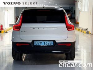 Volvo XC40 Twin ULTIMATE 2024 года из Южной Кореи