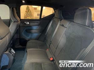 Volvo XC40 Twin ULTIMATE 2024 года из Южной Кореи