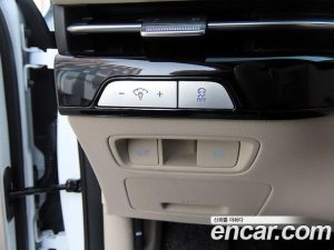Genesis G80 Бензин 2.5 Turbo AWD 2025 года из Южной Кореи