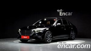 Mercedes-Benz E-Class E300 4MATIC Exclusive 2024 года из Южной Кореи