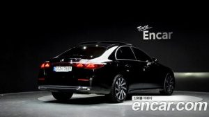 Mercedes-Benz E-Class E300 4MATIC Exclusive 2024 года из Южной Кореи