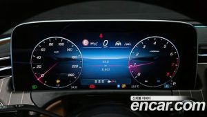Mercedes-Benz E-Class E300 4MATIC Exclusive 2024 года из Южной Кореи