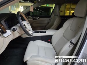Volvo XC60 B5 Ultra темный Air Air Suspension 2026 года из Южной Кореи