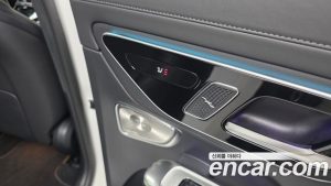 Mercedes-Benz GLC-Class GLC300 4MATIC AMG Line 2025 года из Южной Кореи