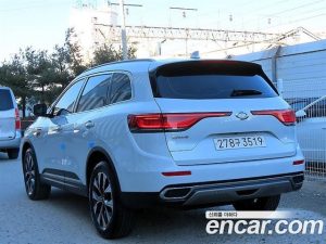 Renault-KoreaSamsung QM6 2.0 GDe LE Signature 2WD 2023 года из Южной Кореи