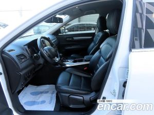 Renault-KoreaSamsung QM6 2.0 GDe LE Signature 2WD 2023 года из Южной Кореи