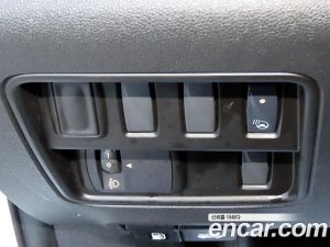 Renault-KoreaSamsung QM6 2.0 GDe LE Signature 2WD 2023 года из Южной Кореи