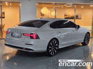 Volvo S90 B5 Ultra Bright 2026 года из Южной Кореи