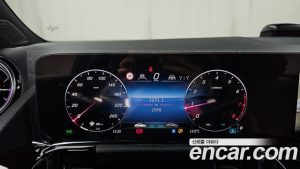 Mercedes-Benz GLA-Class GLA250 4MATIC 2025 года из Южной Кореи