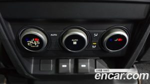 Land Rover Defender 110 P400 X 2024 года из Южной Кореи