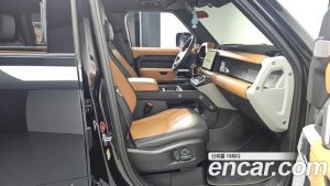 Land Rover Defender 130 D300 X- HSE 2024 года из Южной Кореи