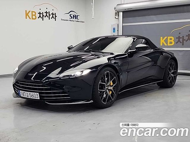 Astonmartin Vantage 4.0 V8 Roadster 2023 года из Кореи