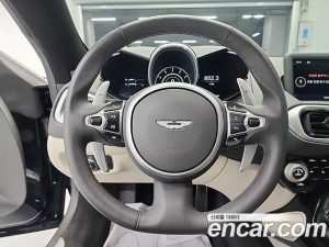 Astonmartin Vantage 4.0 V8 Roadster 2023 года из Южной Кореи