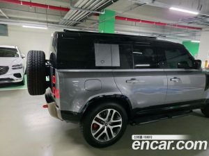 Land Rover Defender 110 P400 X 2023 года из Южной Кореи