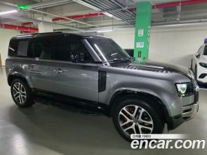 Land Rover Defender 110 P400 X 2023 года из Южной Кореи